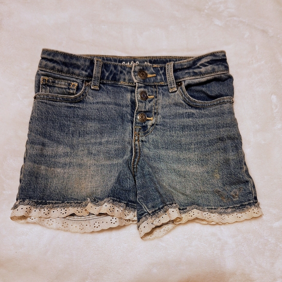 Denim shorts with lace trim - Picture 1 of 3